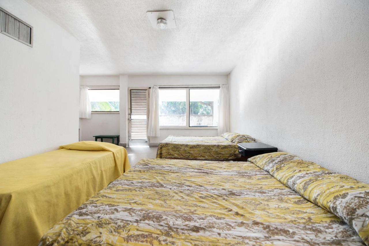 Oyo Hotel Belmar,Caleta, アカプルコ エクステリア 写真